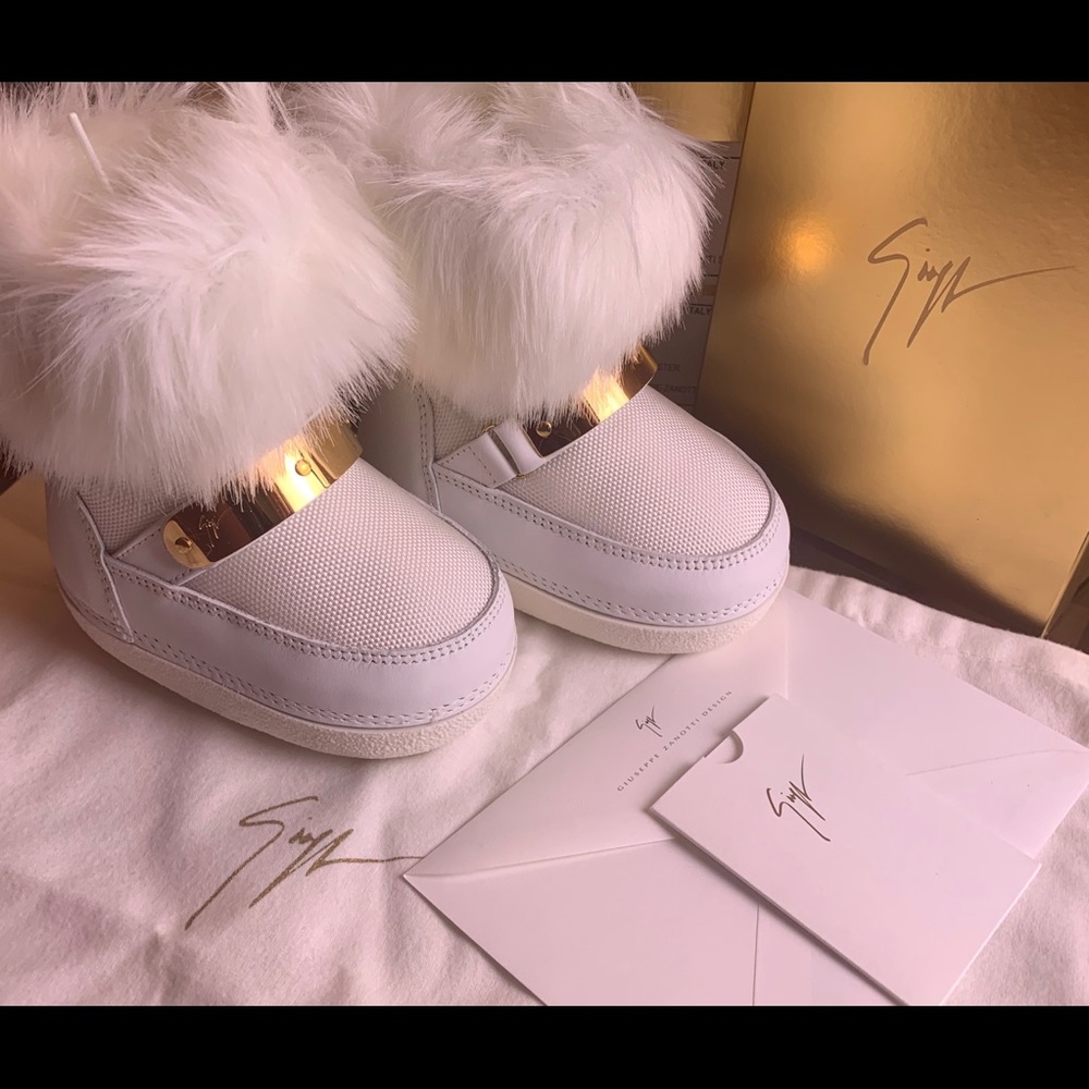 SALE! giuseppe zanotti❄️NEW❄️white snow & ski boot - Picture 2 of 8